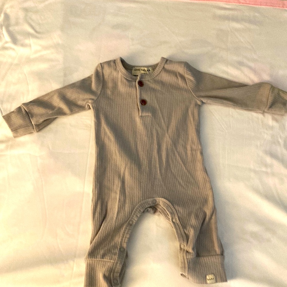 Unisex 6-12 month grey onesie